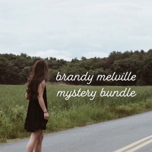 brandy melville mystery bundle! 5 items
